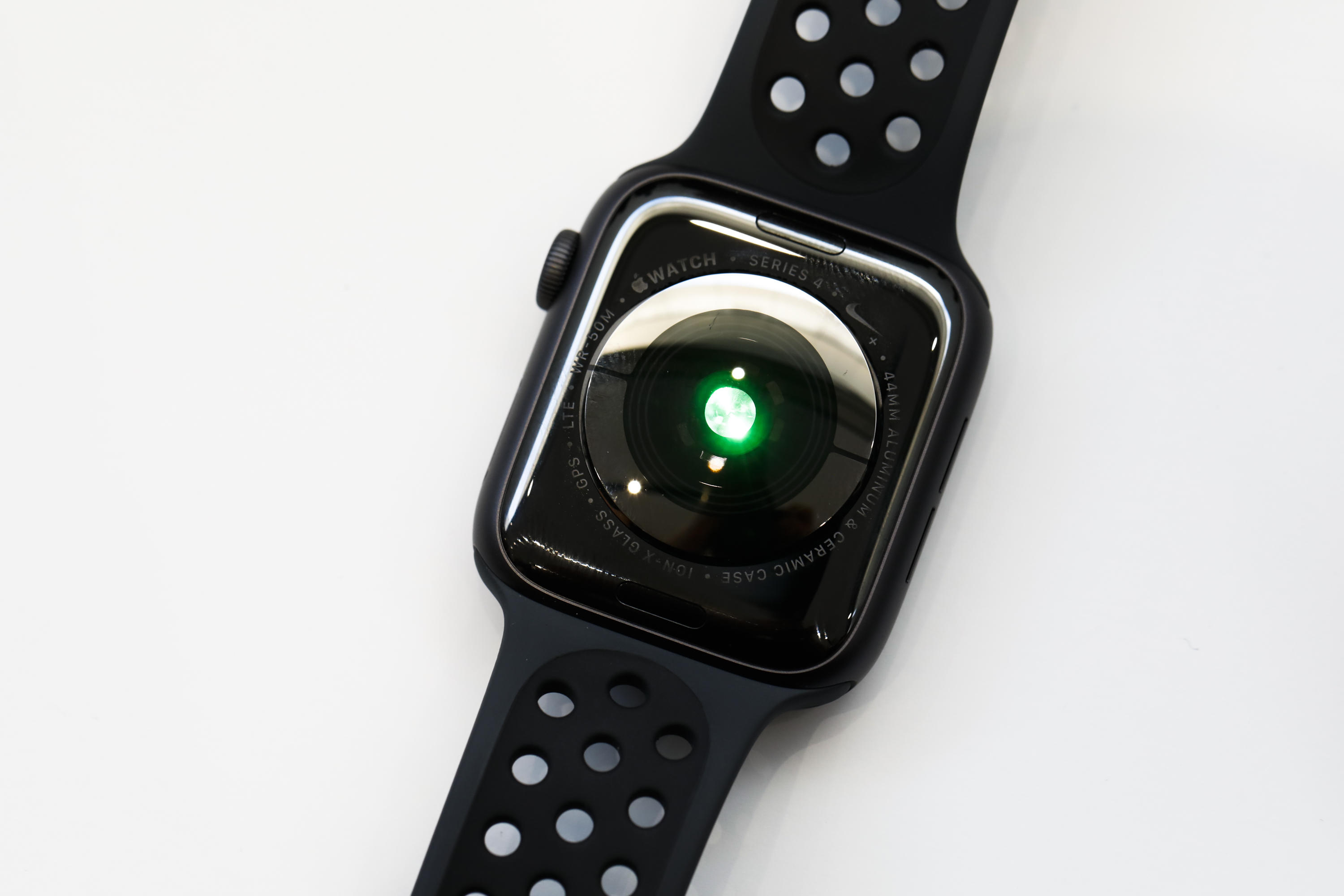 The Apple Watch Series 4 takes heart 